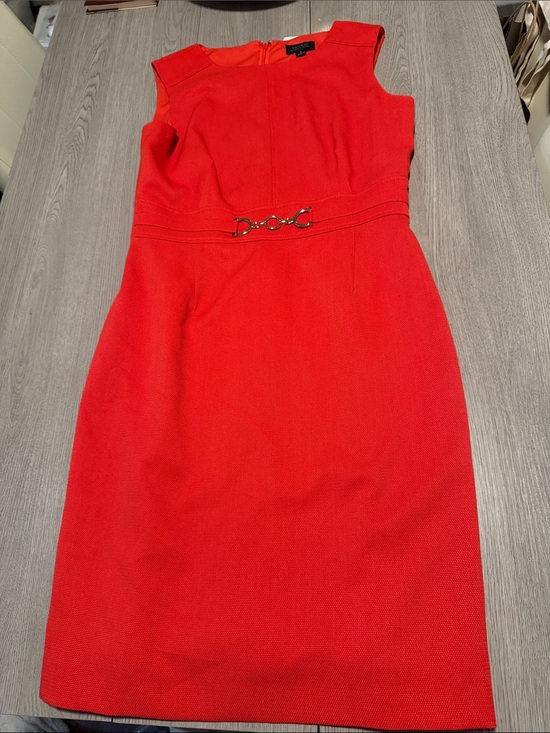 Tahari Dresses & Skirts - Tahari Vibrant Red Sleeveless Sheath Dress with Metal Waist Accent